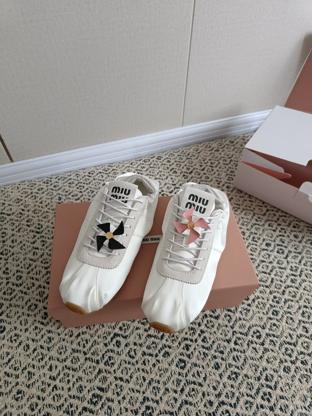 Кроссовки Женские Miu Miu 5075616