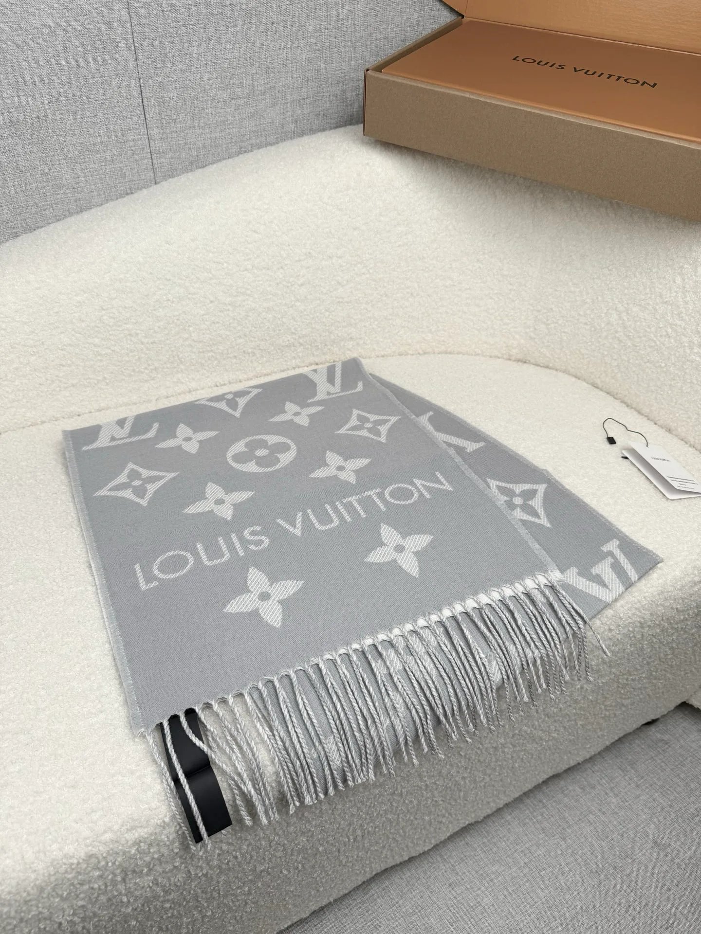 Шарфы Louis Vuitton 1422225