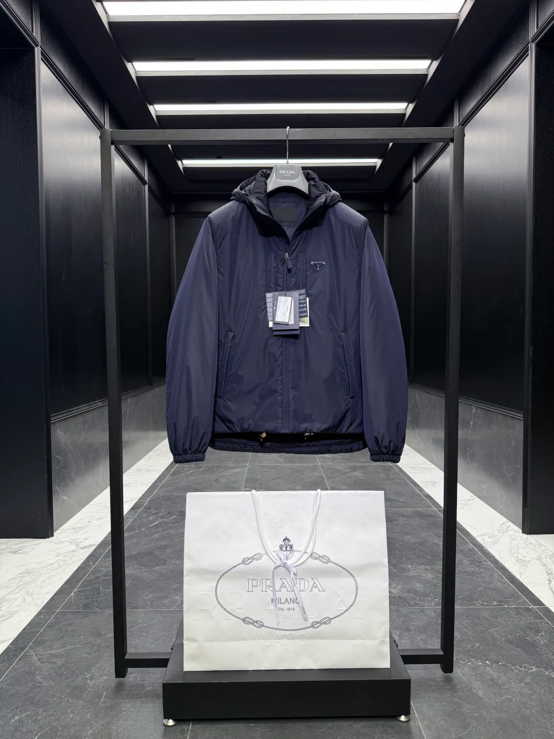 Куртки И Пуховики Мужские Prada 350401