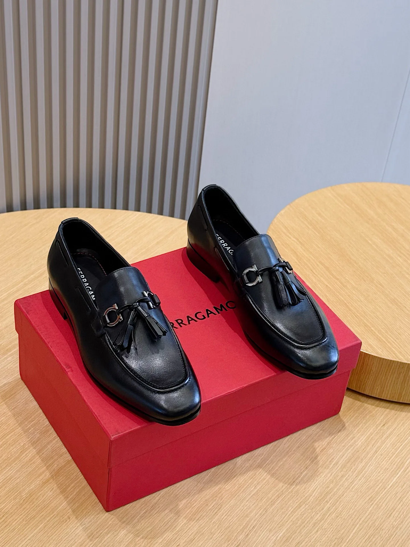 Лоферы Мужские Salvatore Ferragamo 48046