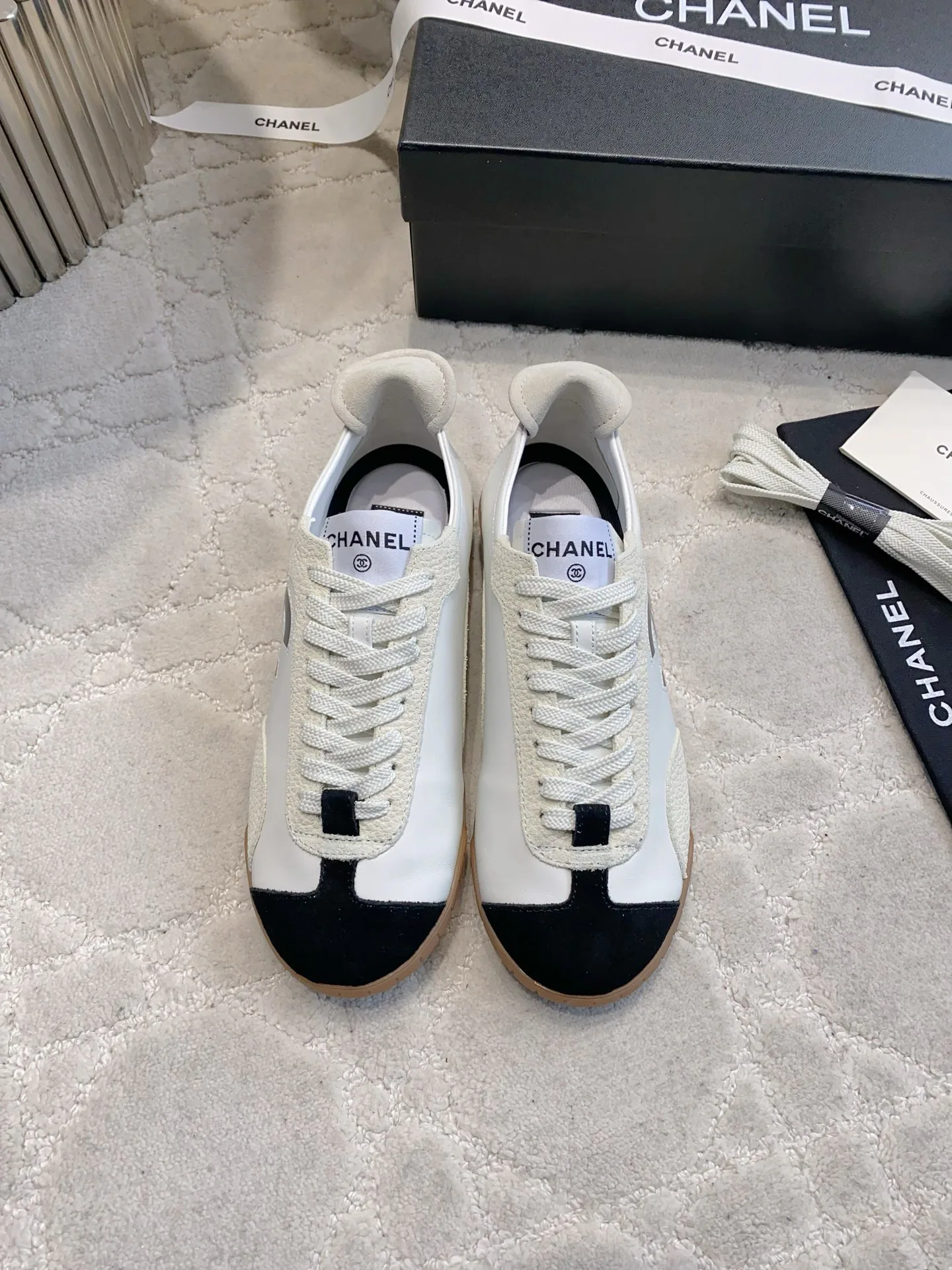 Кроссовки Женские Chanel 17936574