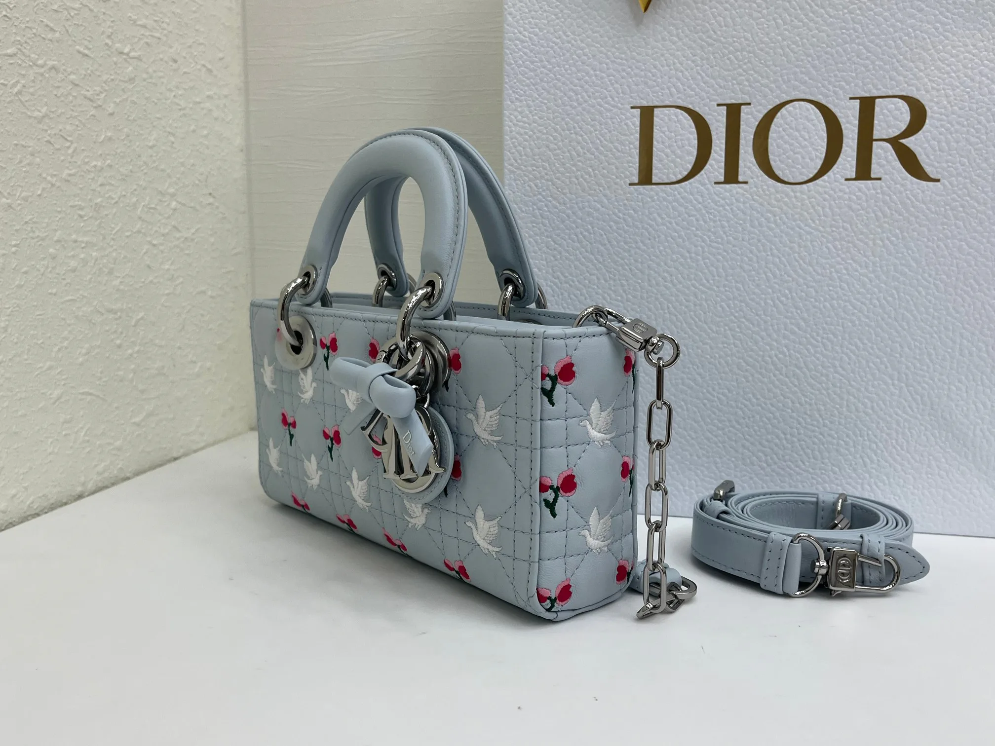Классические Сумки Женские Christian Dior 17407049