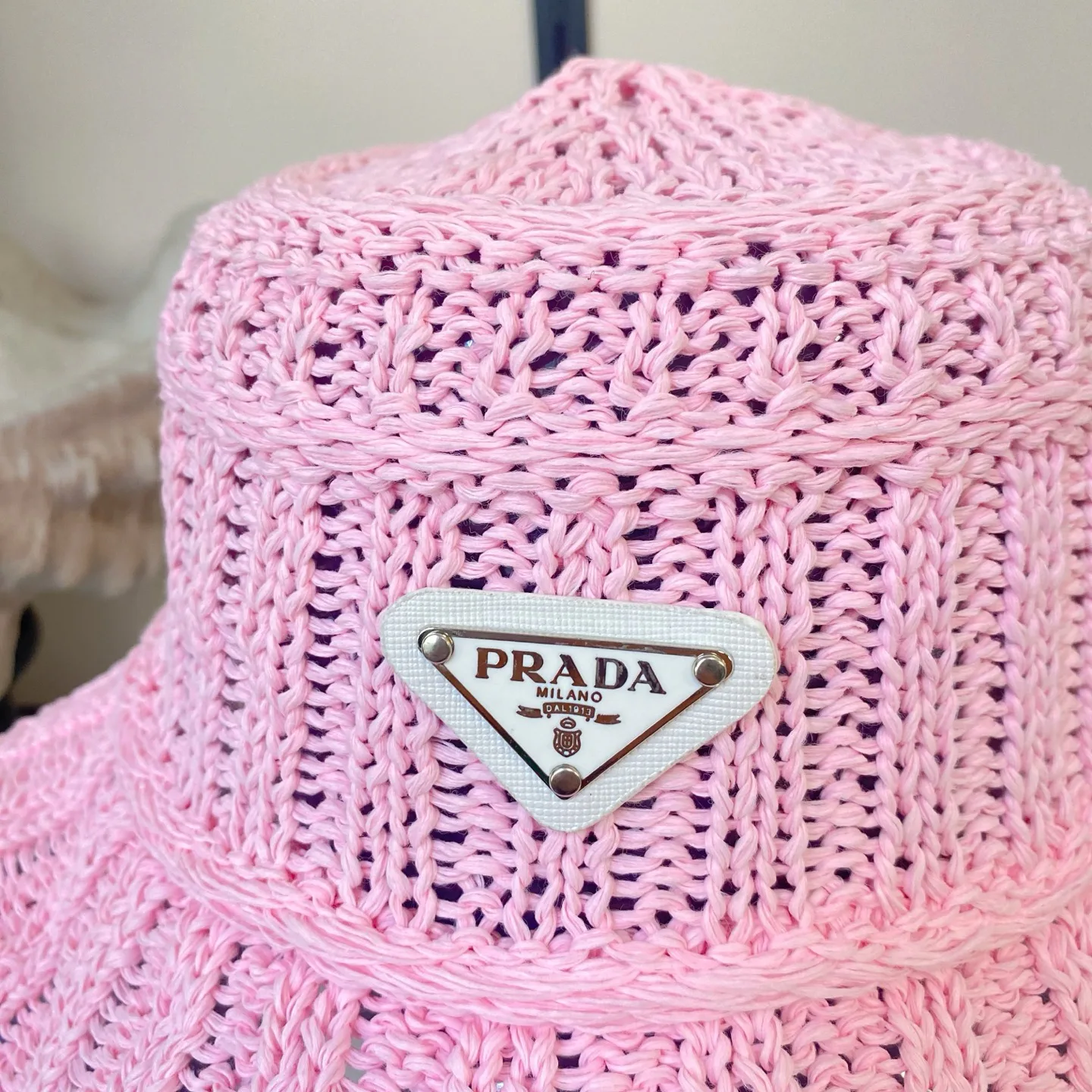 Головные Уборы Prada 13569617