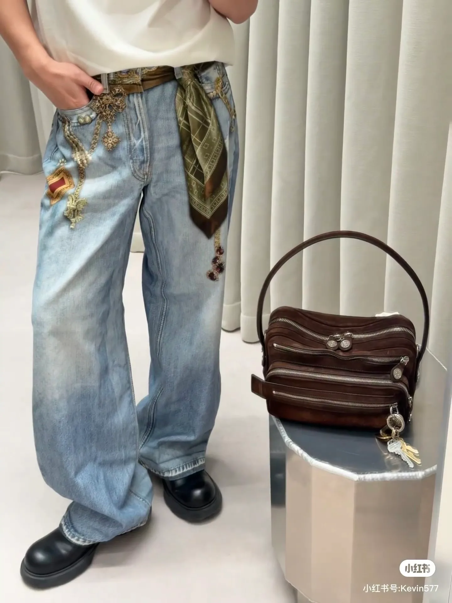 Джинсы Женские Acne Studios 18969459