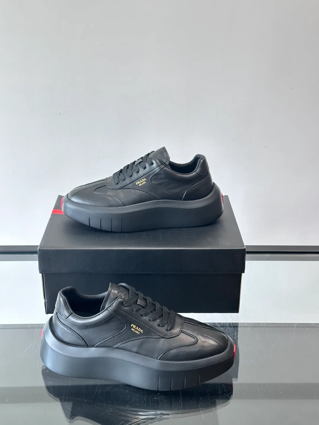 Кроссовки Мужские Prada 10822671