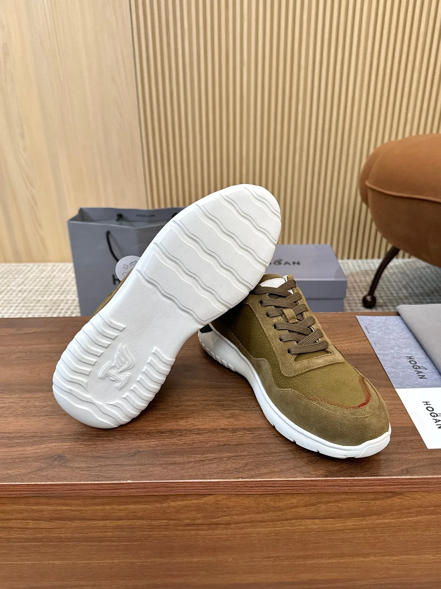 Кроссовки Женские Hogan 12835355