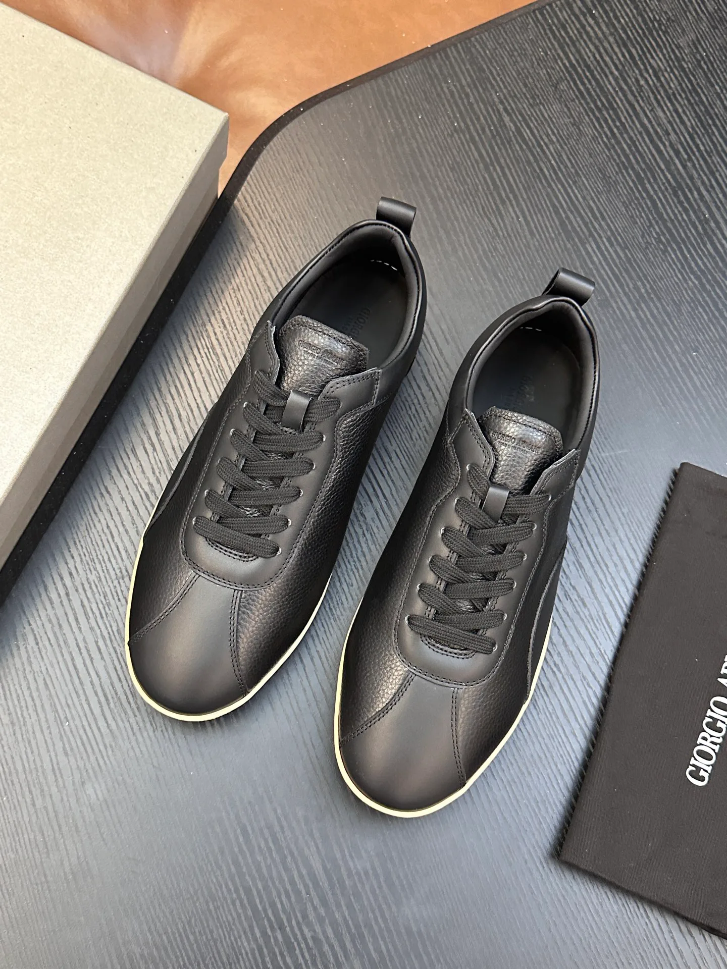 Кроссовки Мужские Armani 12672510