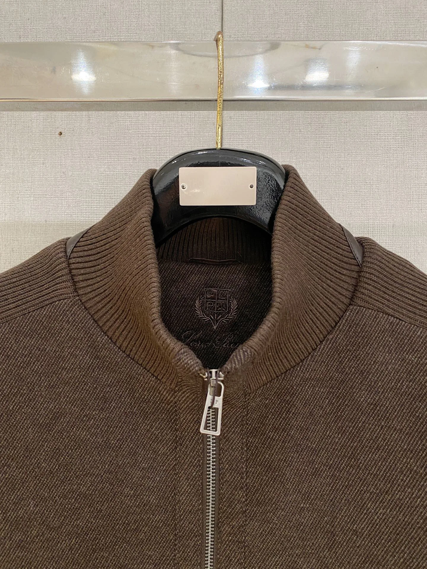 Куртки И Пуховики Женские Loro Piana 18178193