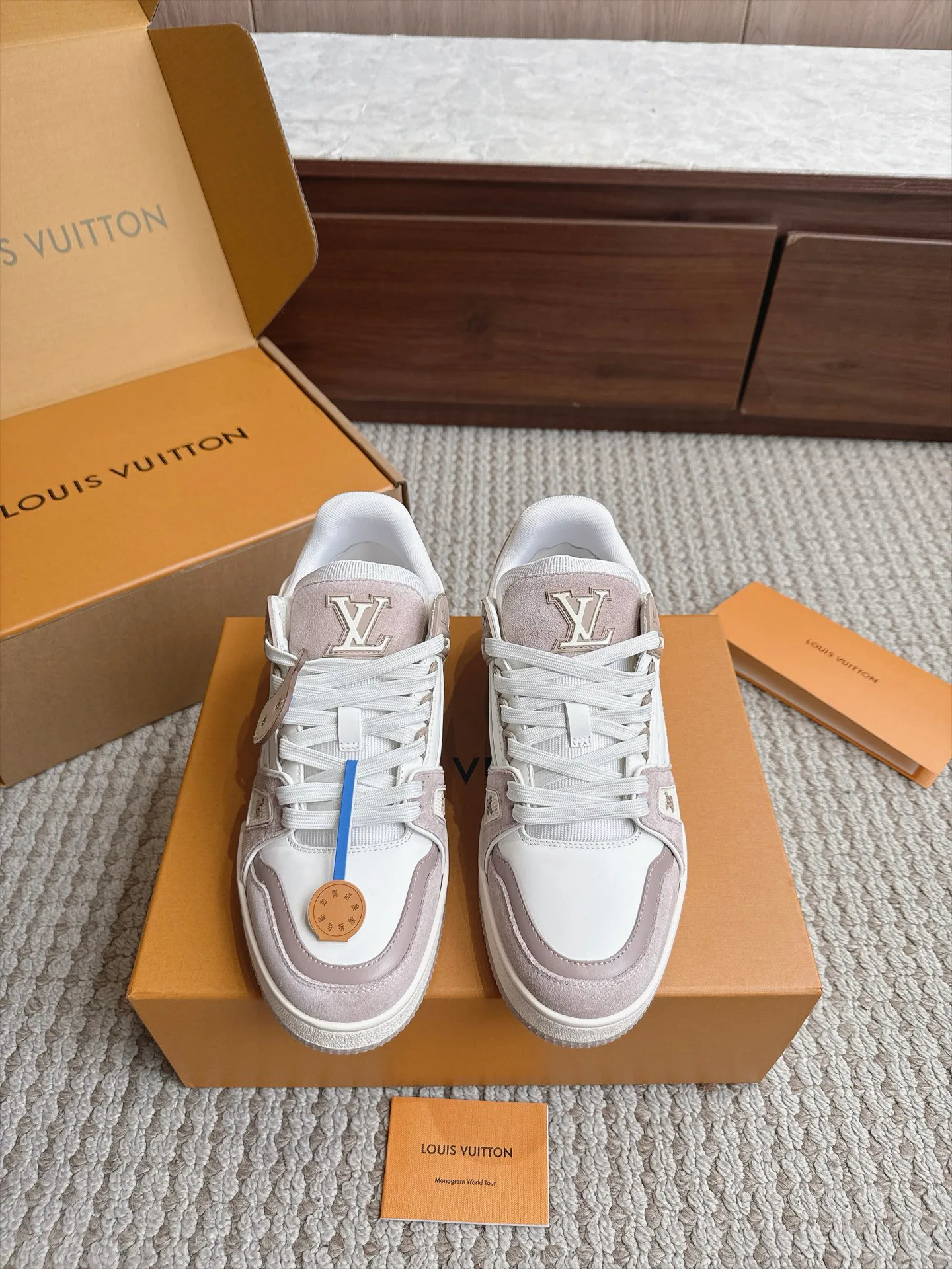 Кроссовки Мужские Louis Vuitton 18039312