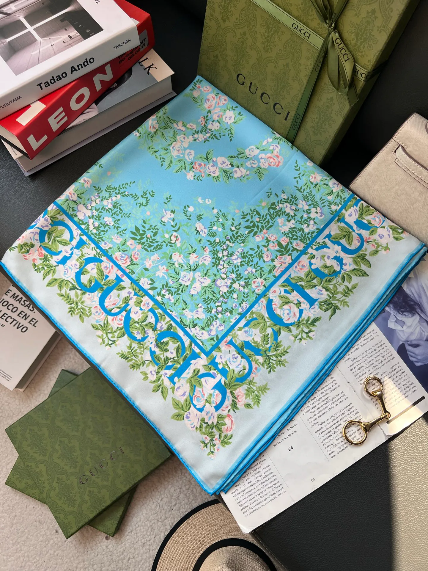 Платки Gucci 11527337