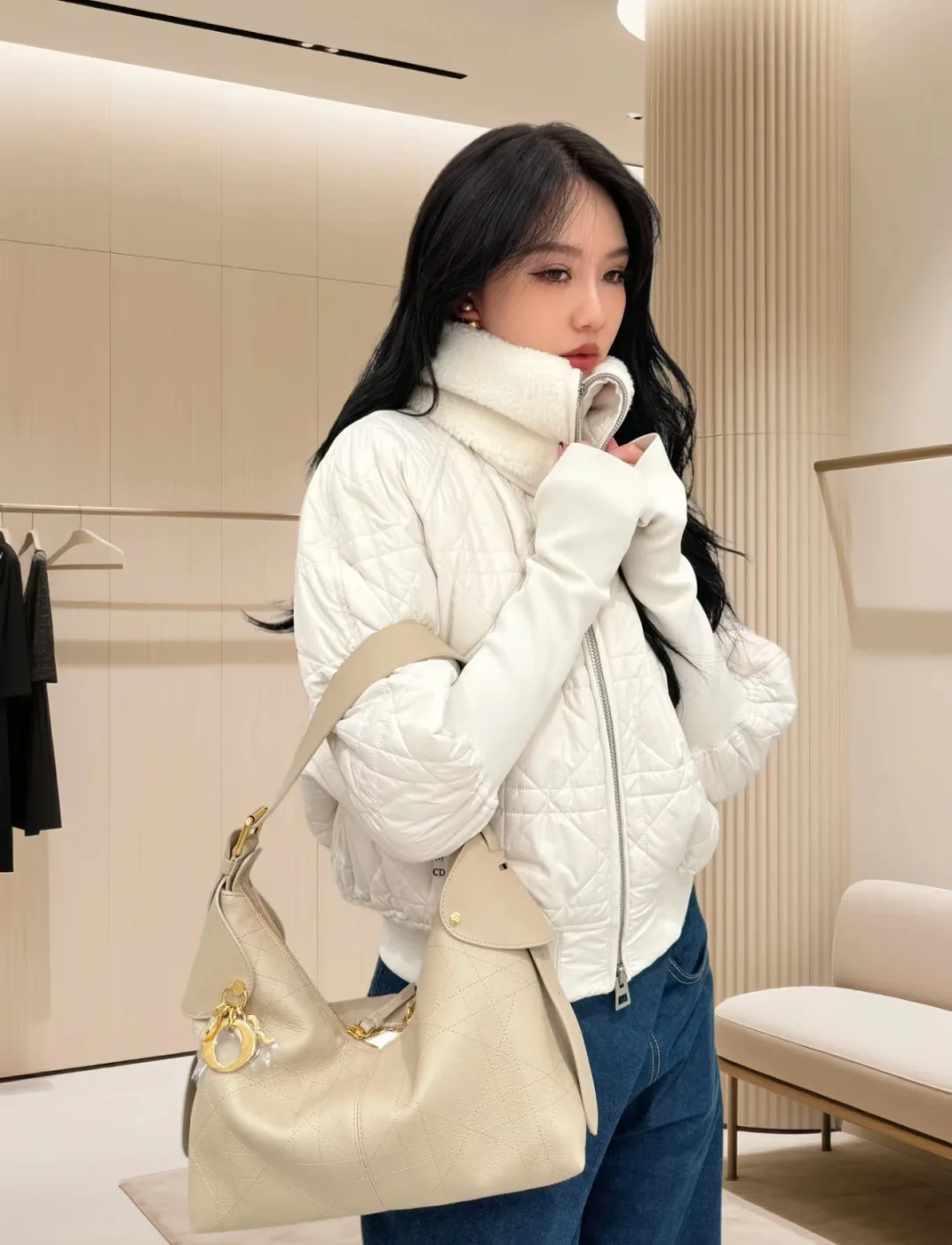 Куртки И Пуховики Женские Christian Dior 96389