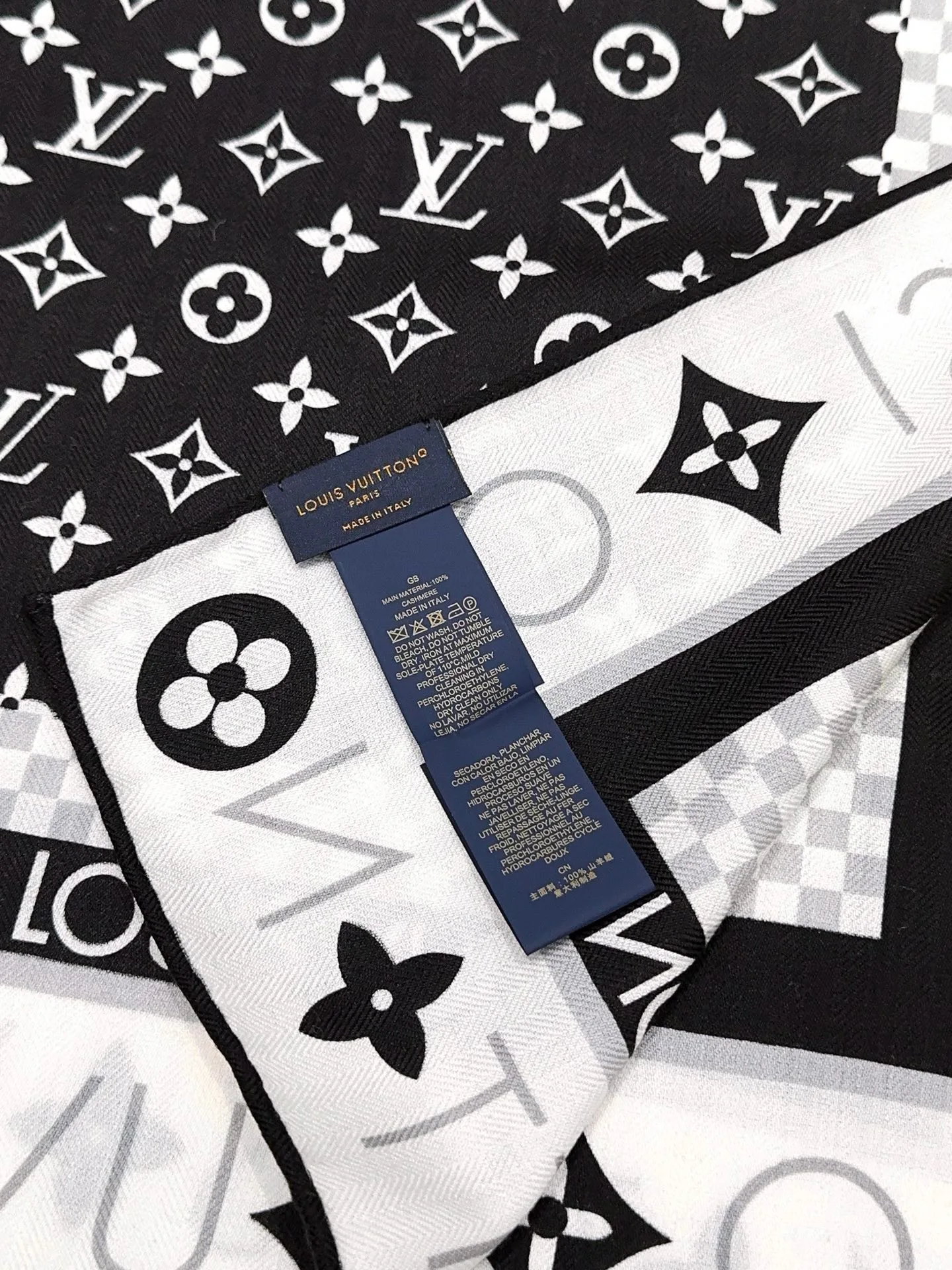 Шарфы Louis Vuitton 136879