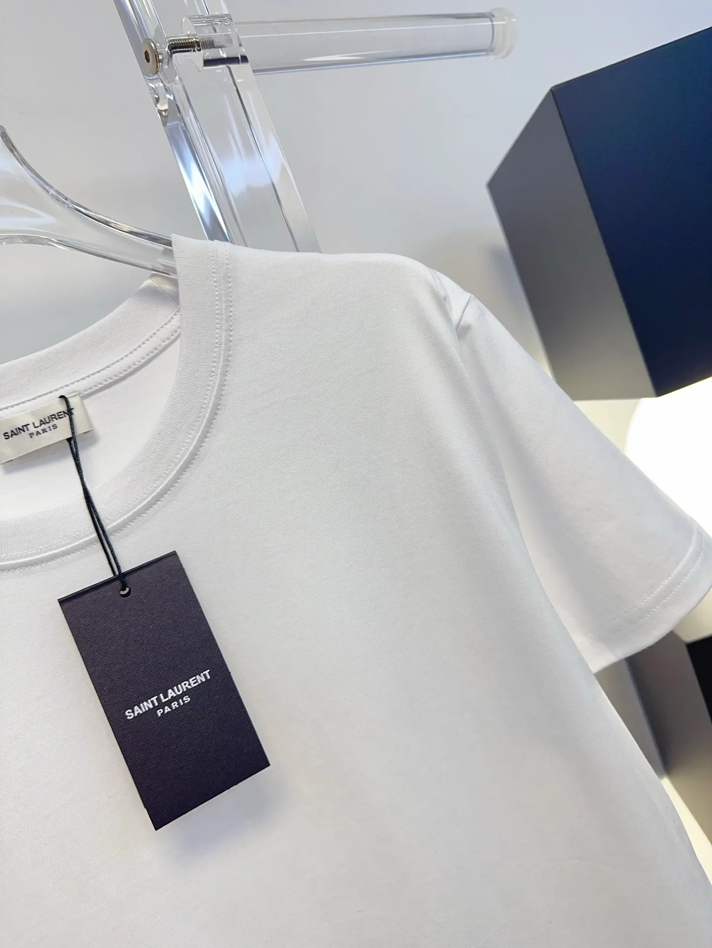 Футболки Женские Saint Laurent 11470296