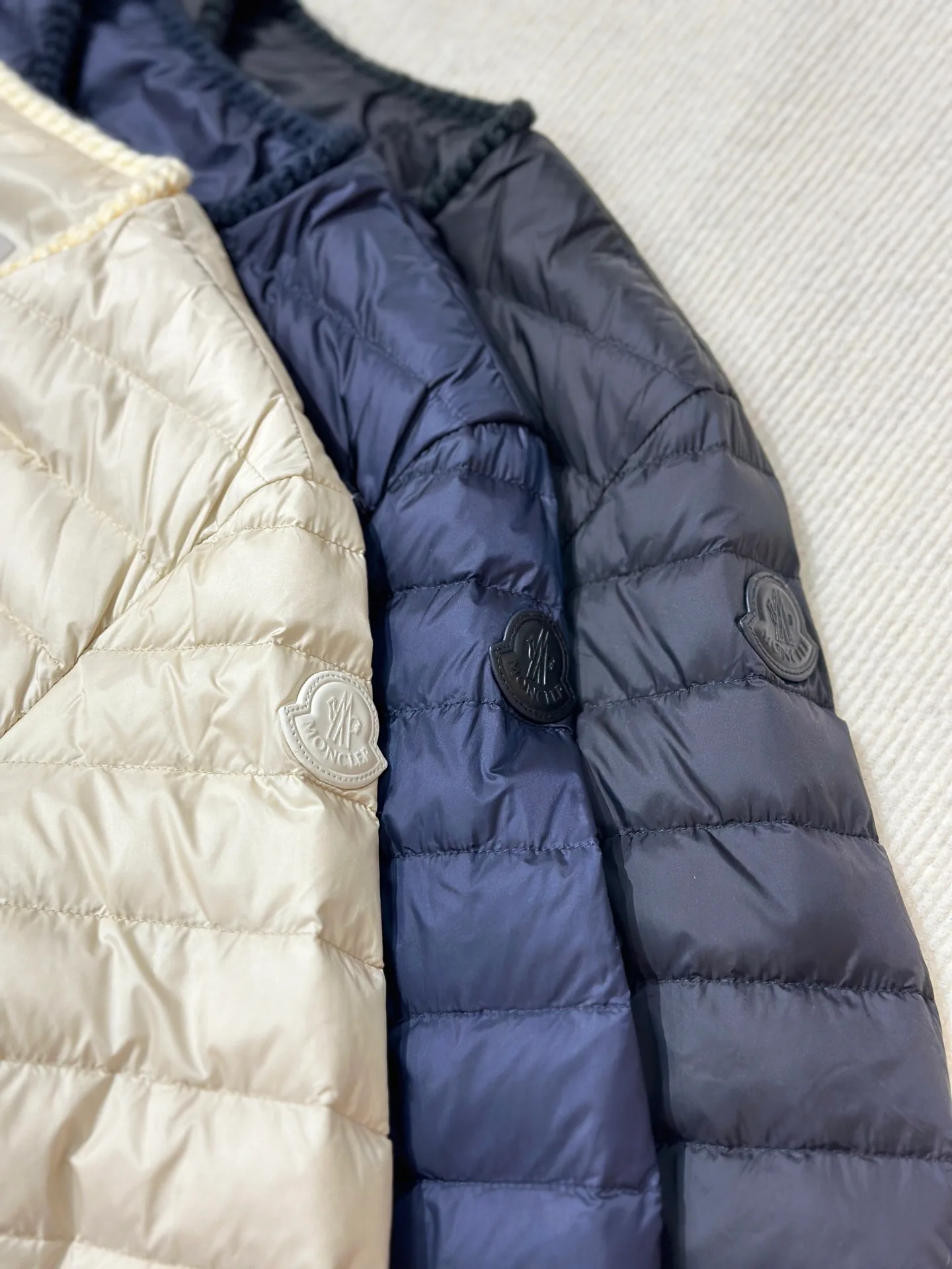Куртки И Пуховики Женские Moncler 18710179