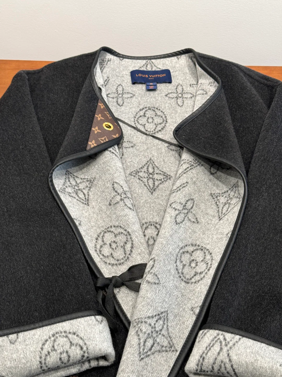 Пальто Женские Louis Vuitton 19779156
