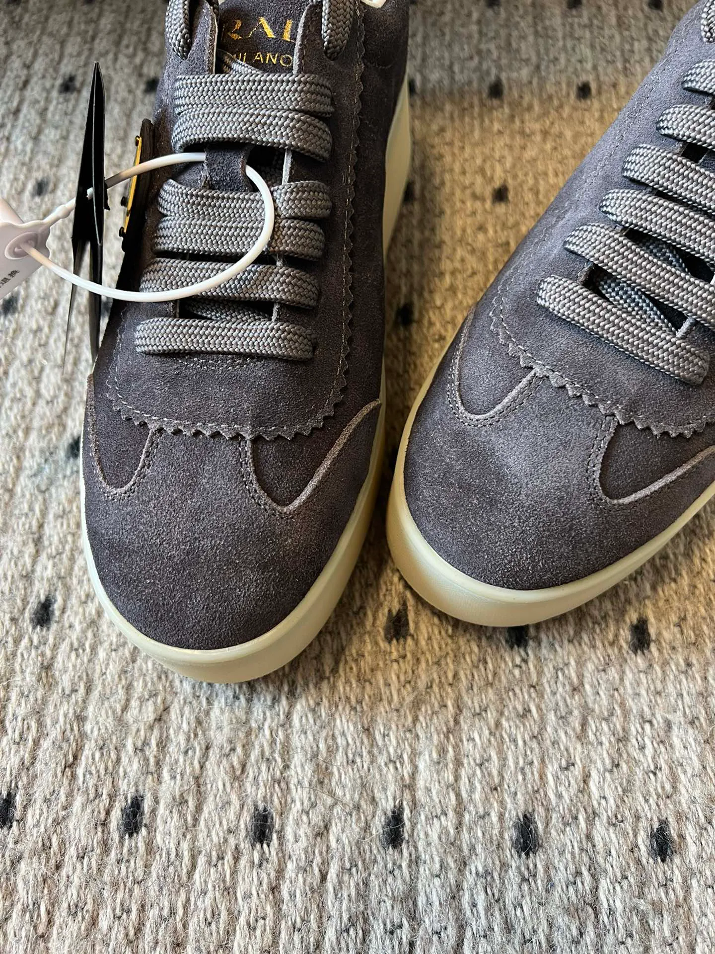 Кроссовки Женские Prada 10469