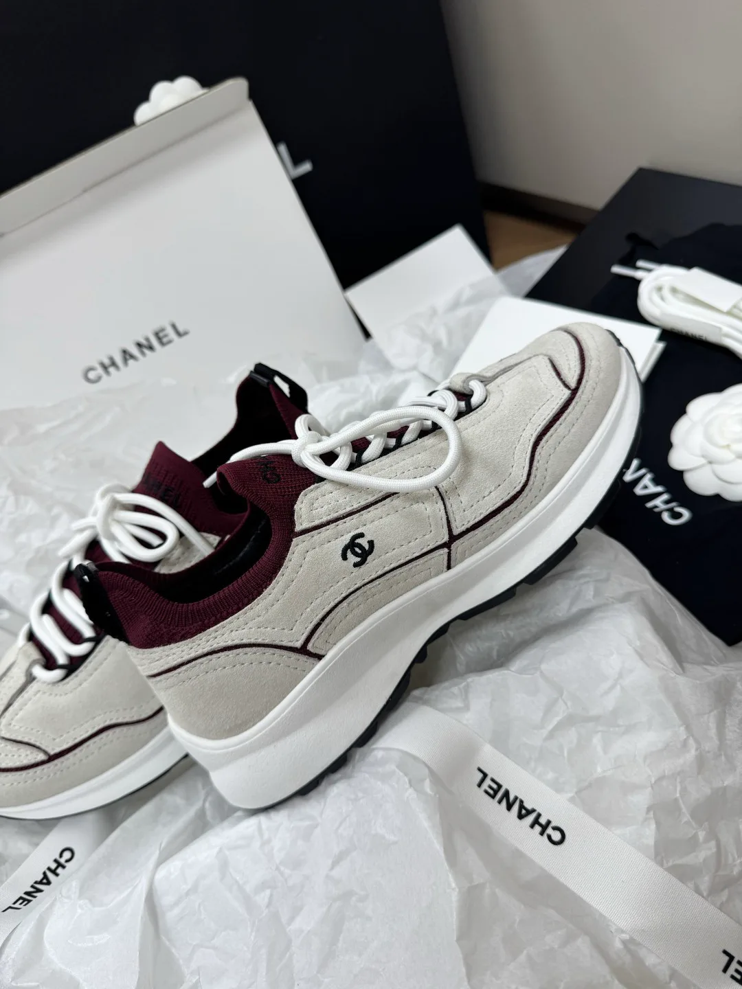 Кроссовки Женские Chanel 17418279