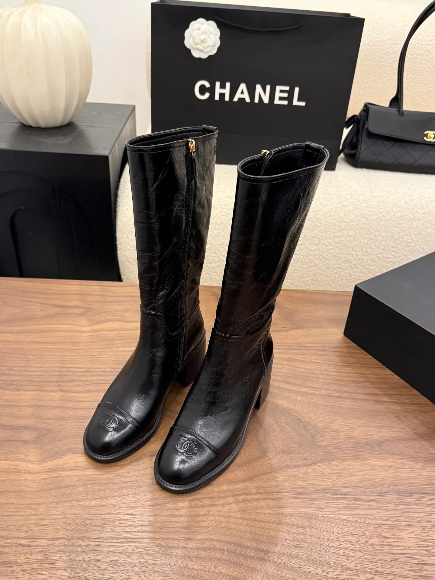 Сапоги Женские Chanel 18223583