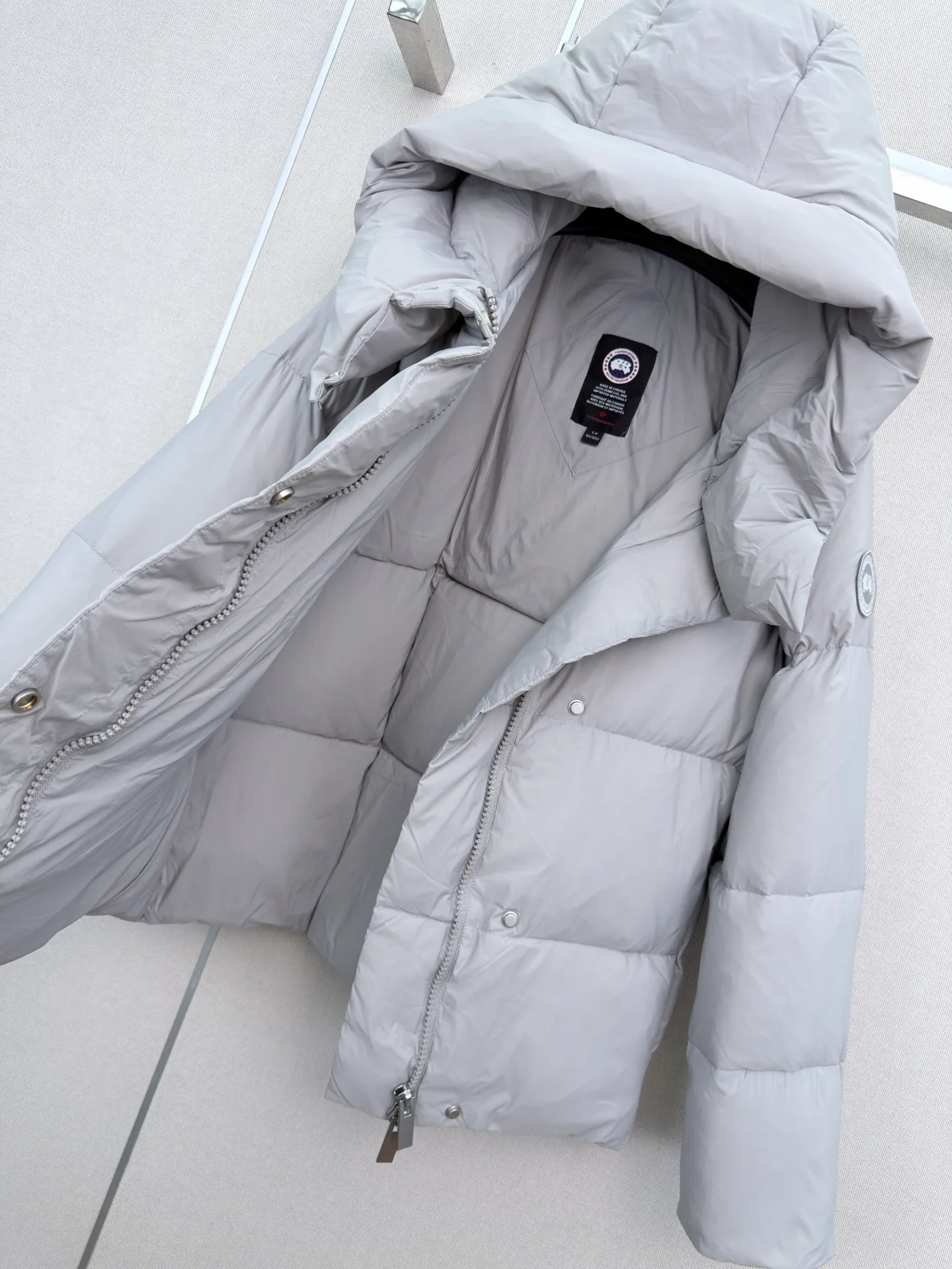 Куртки И Пуховики Женские Canada Goose 18714649