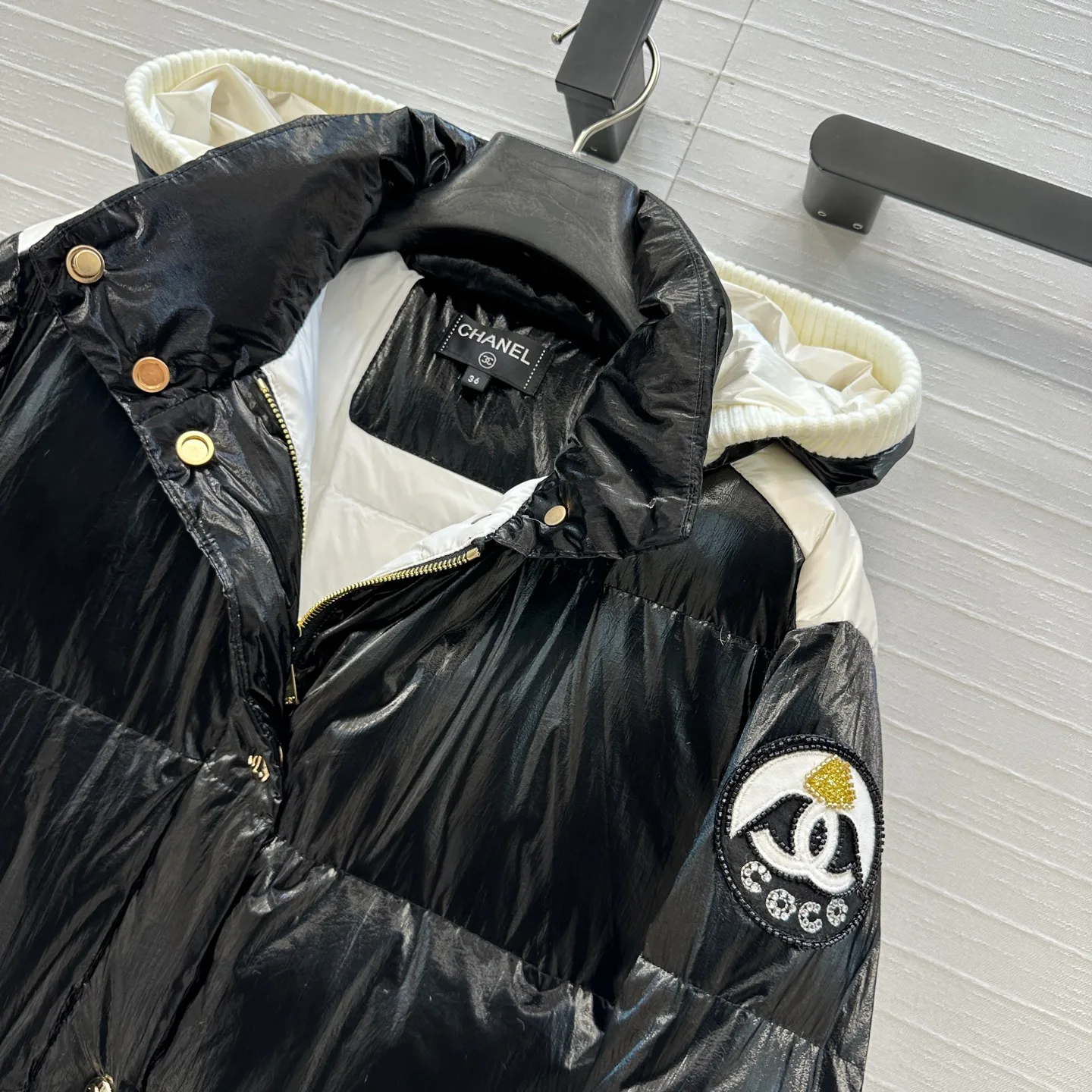 Куртки И Пуховики Женские Chanel 985111