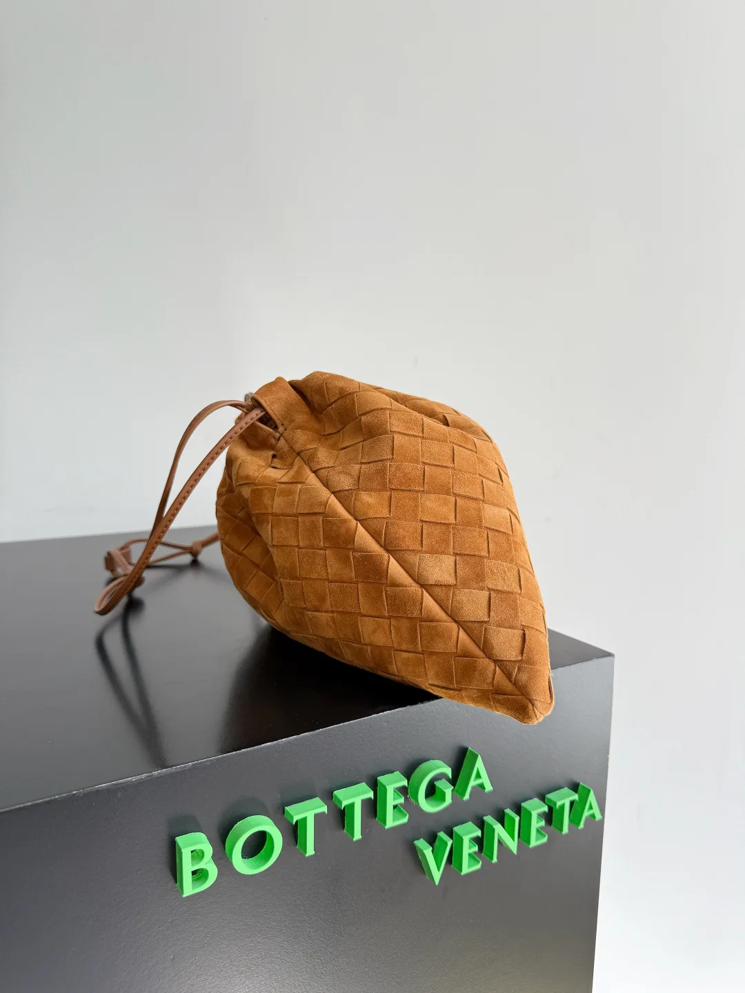 Сумки На Ремне Женские Bottega Veneta 11255441