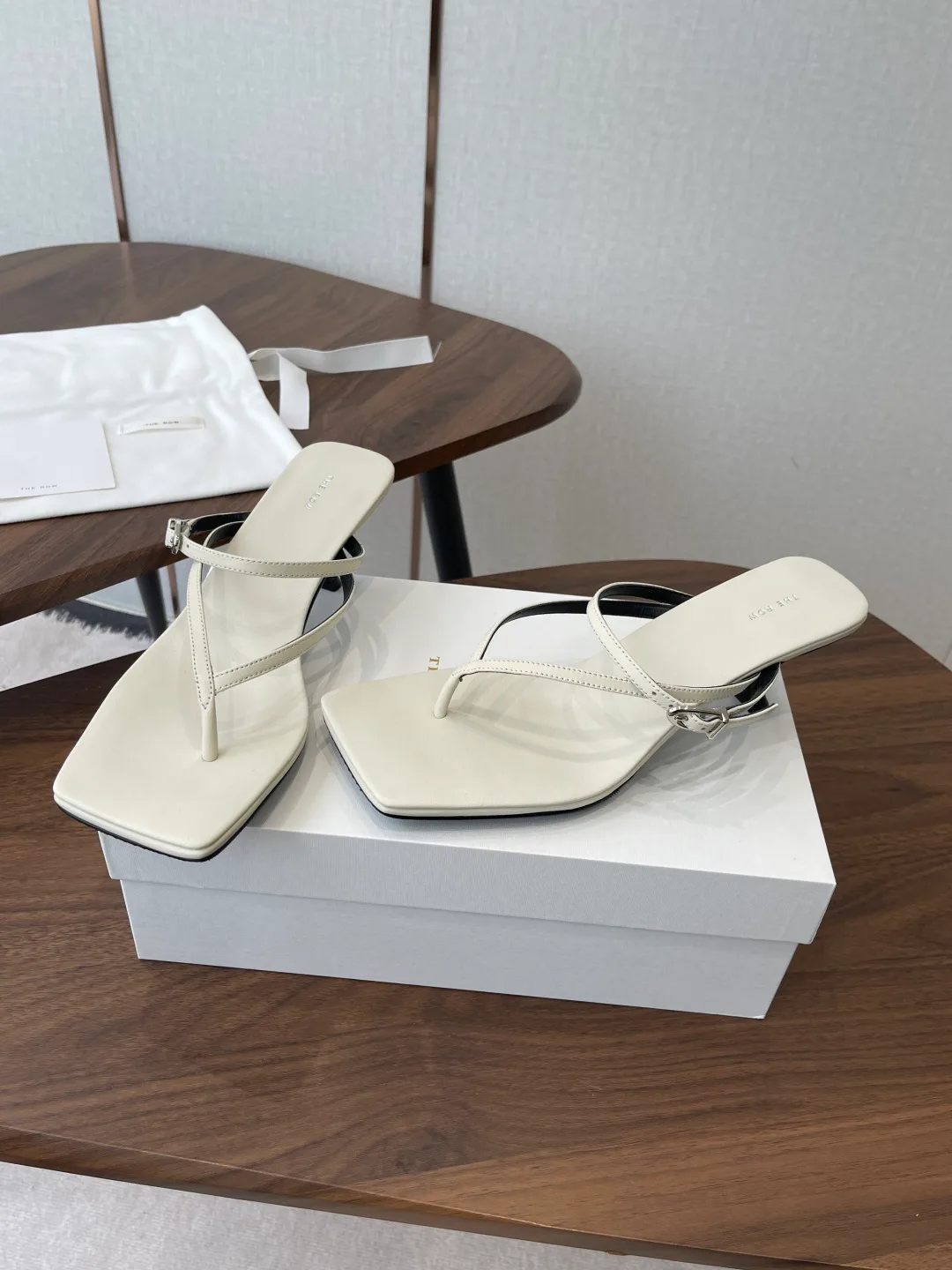 Босоножки Женские The Row 11966320