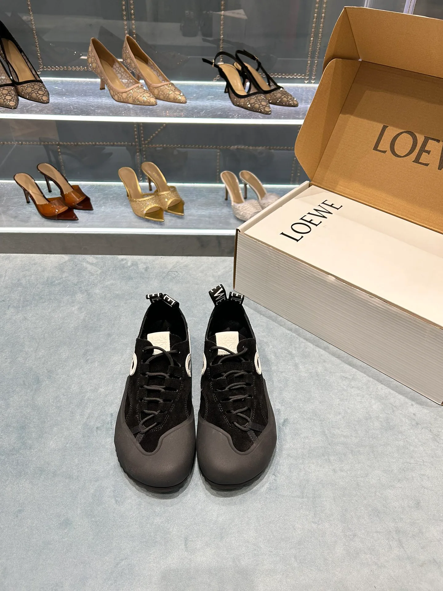 Кроссовки Женские Loewe 10124494