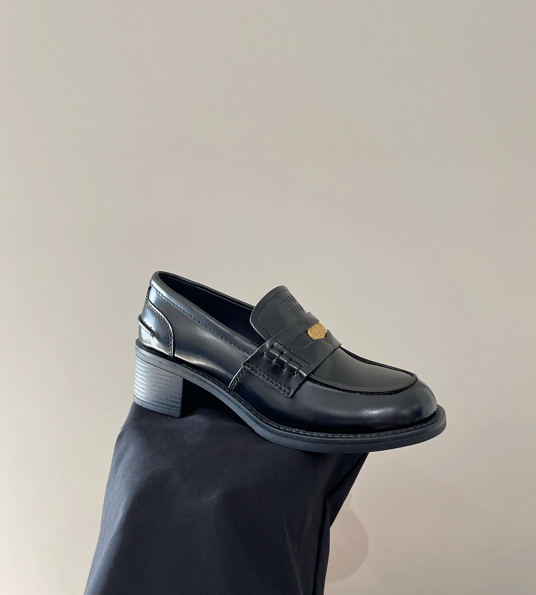 Лоферы Женские Miu Miu 393151