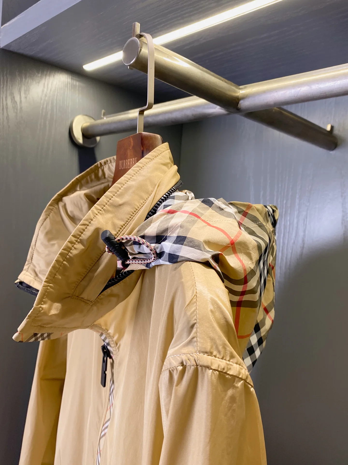 Куртки И Пуховики Женские Burberry 12778562