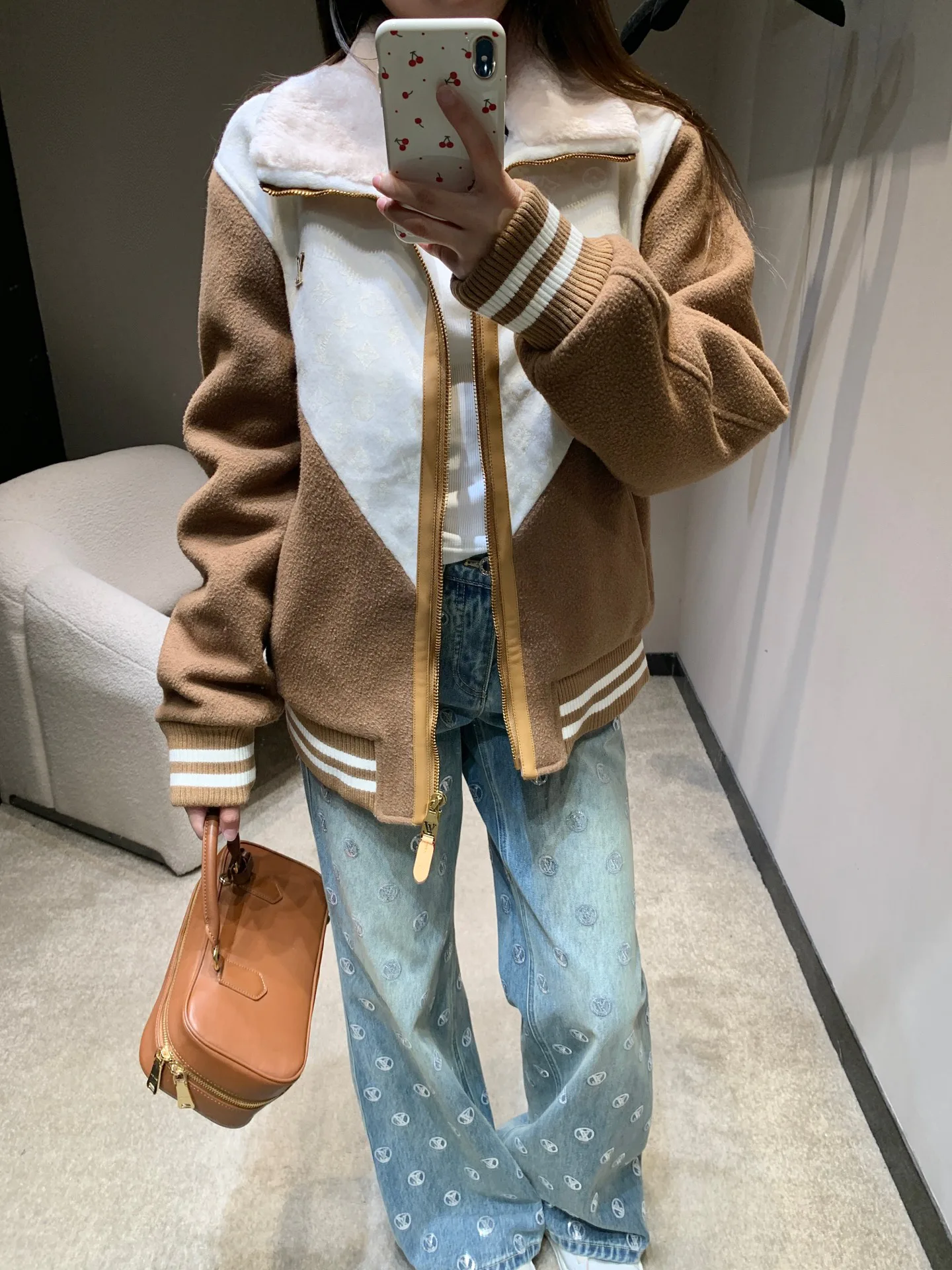 Куртки И Пуховики Женские Louis Vuitton 371855