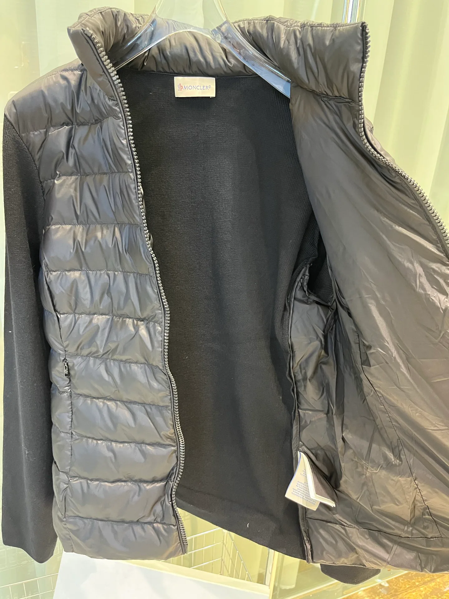 Куртки И Пуховики Женские Moncler 18204178
