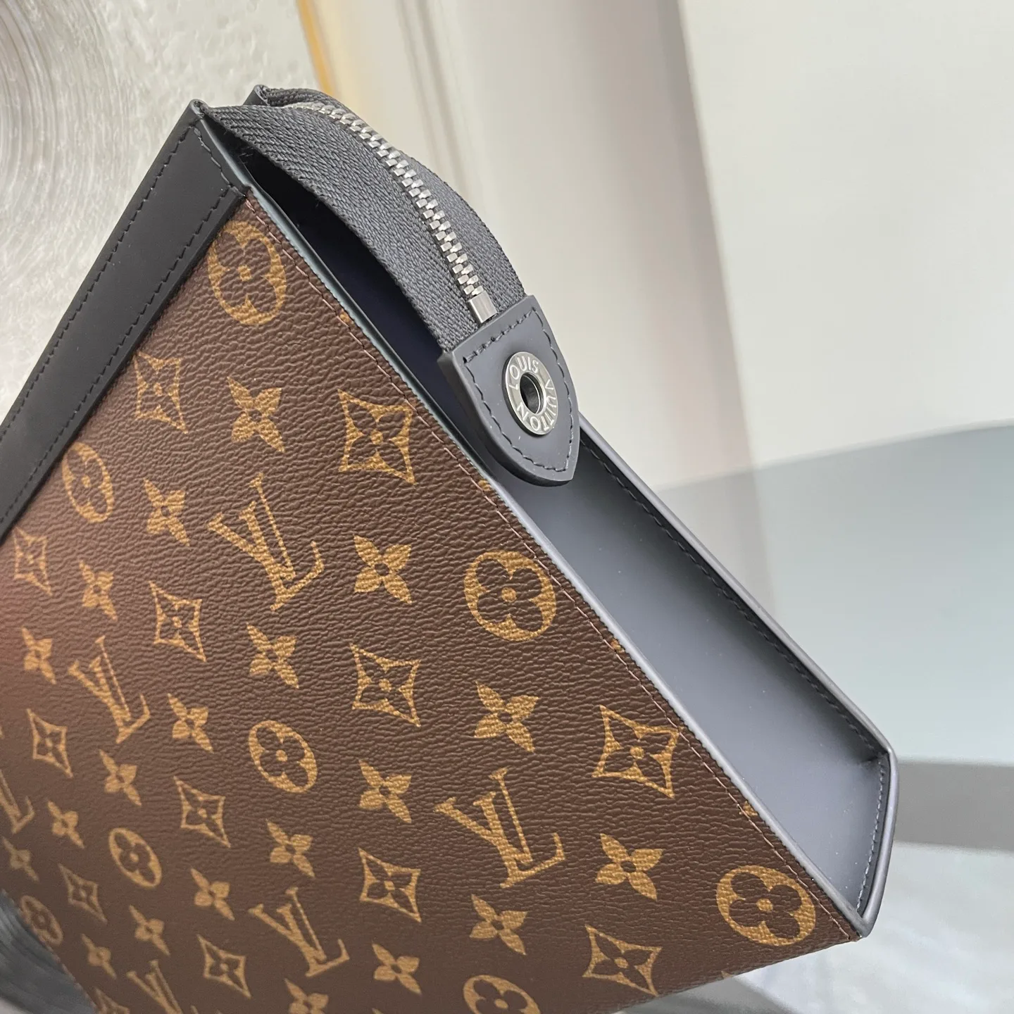 Клатчи Женские Louis Vuitton 11668946