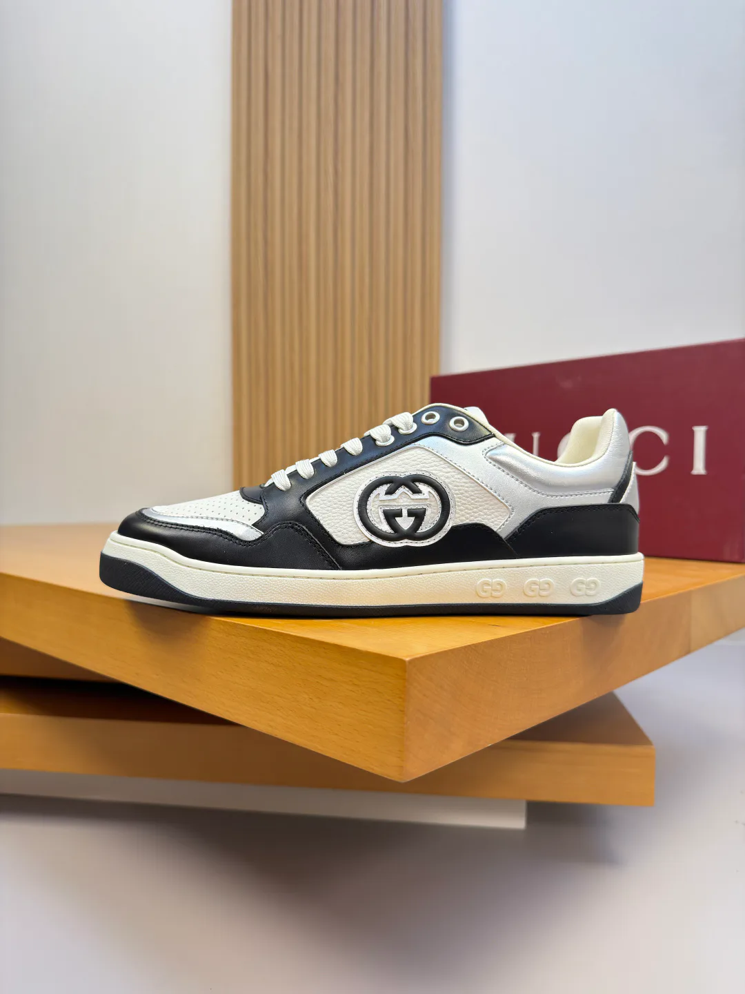 Кроссовки Мужские Gucci 18142463