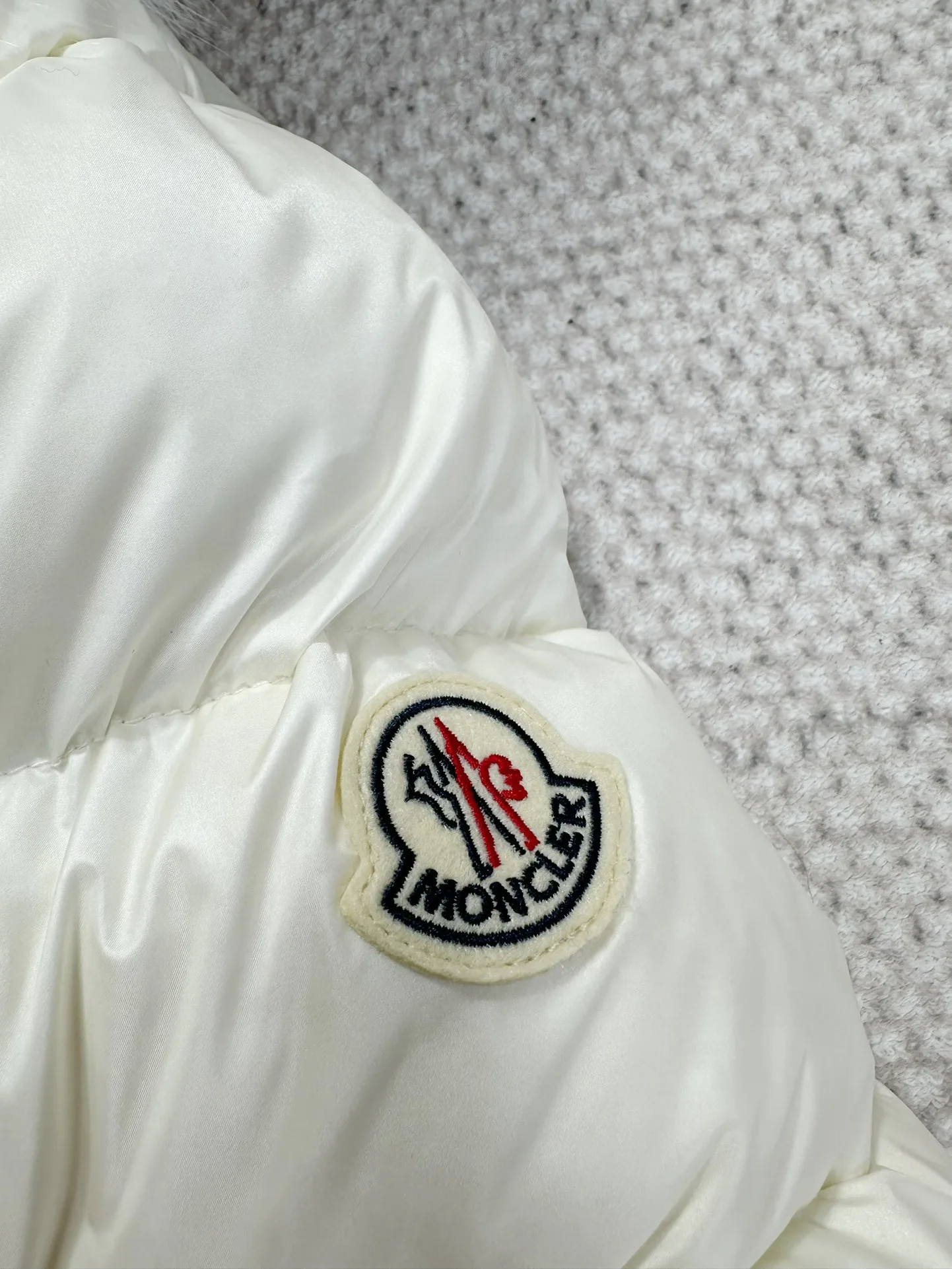 Пуховики Женские Moncler 106627