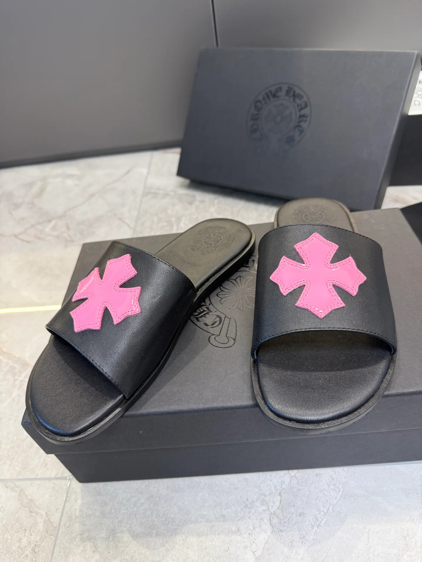 Шлепанцы Женские Chrome Hearts 1225360