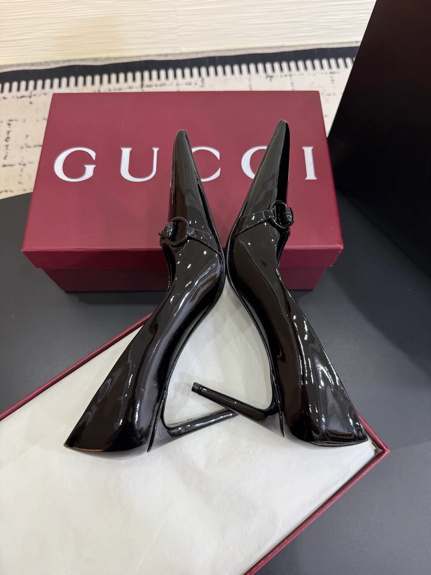 Туфли Женские Gucci 18444612