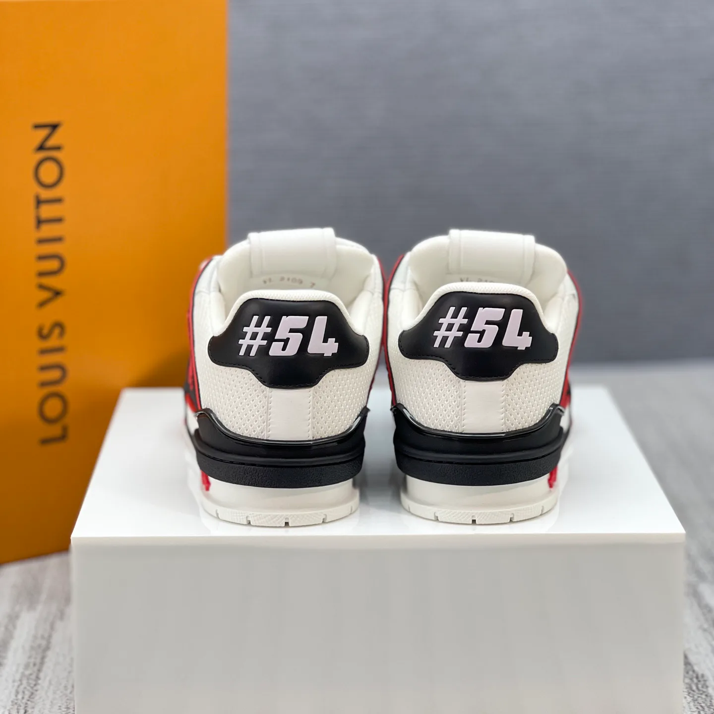 Кроссовки Мужские Louis Vuitton 1124287