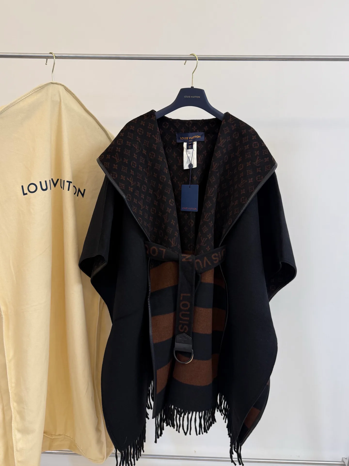 Пальто Женские Louis Vuitton 18601489