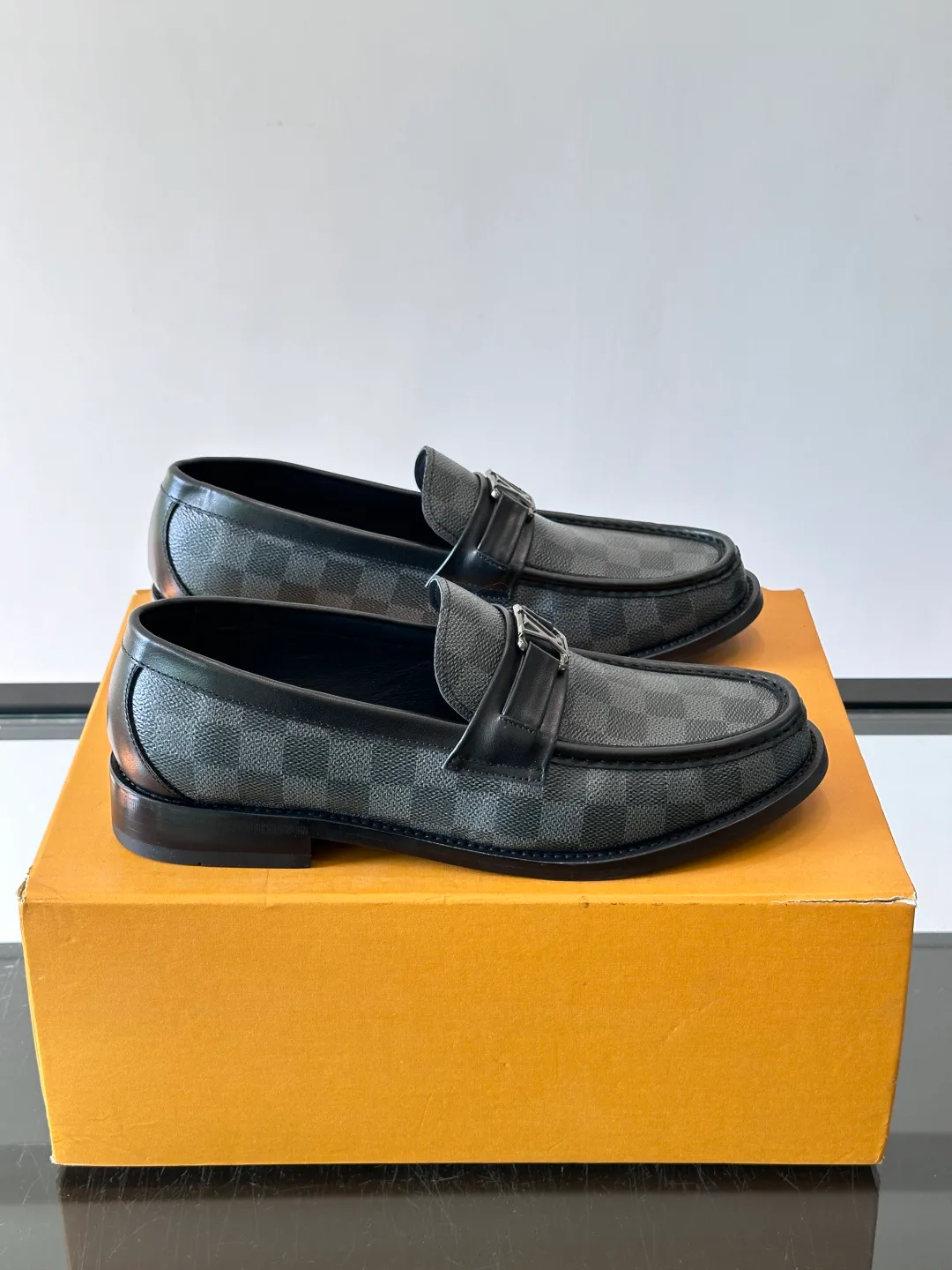 Лоферы И Туфли Мужские Louis Vuitton 18169705