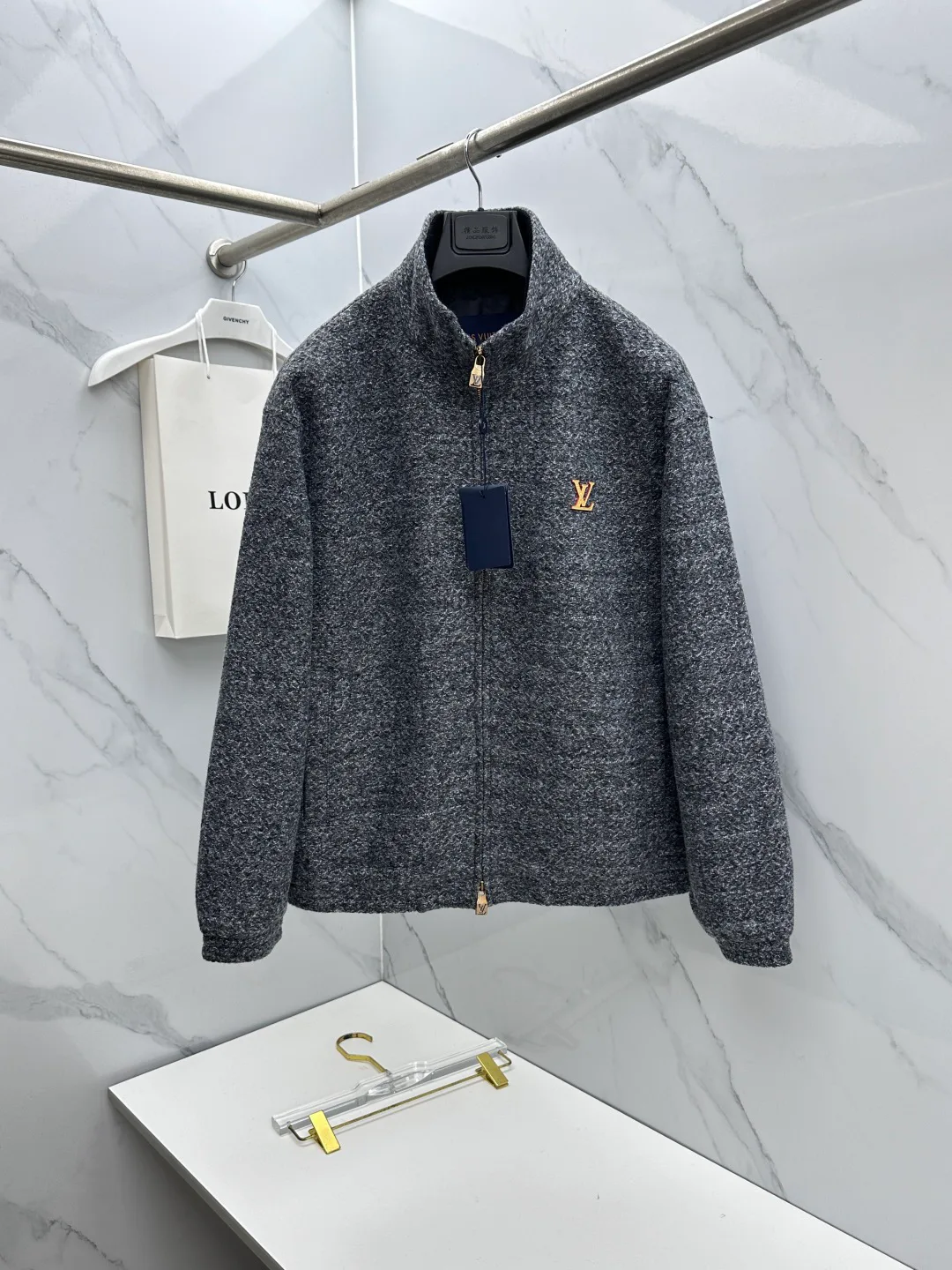 Куртки И Пуховики Мужские Louis Vuitton 18246862