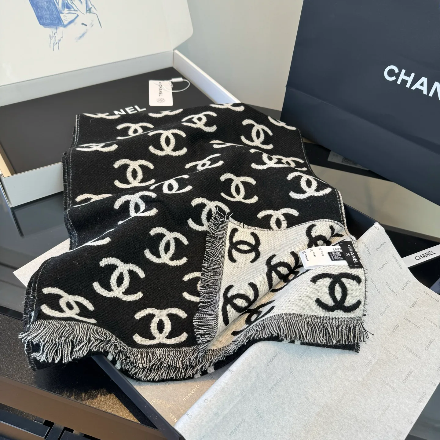 Шарфы Chanel 18104902