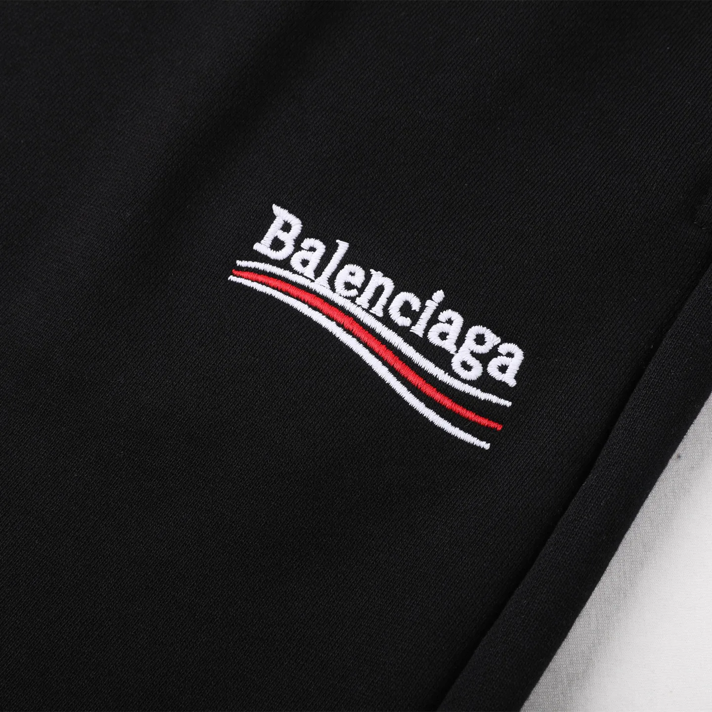 Шорты Женские Balenciaga 18190687
