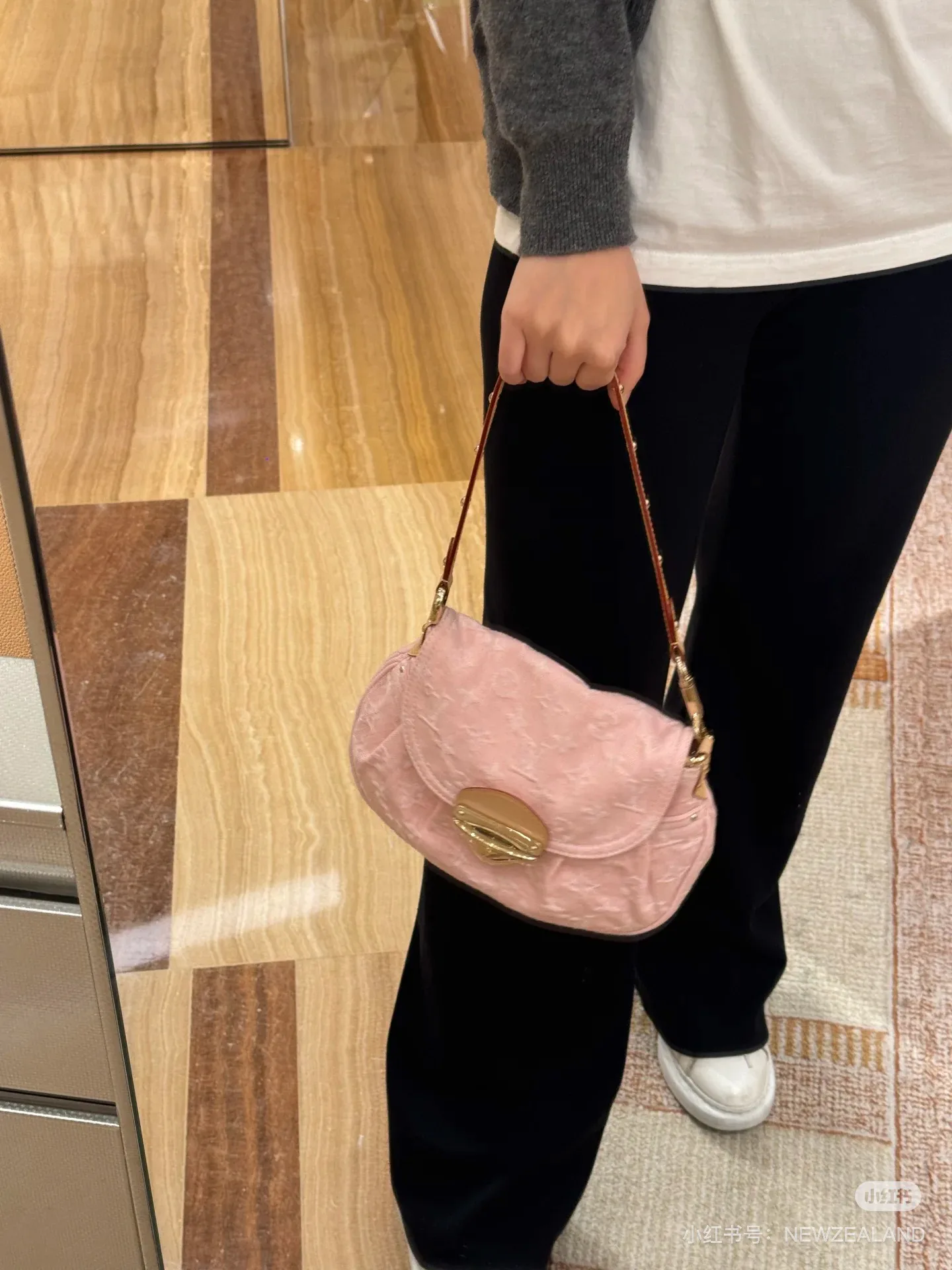 Классические Сумки Женские Louis Vuitton 967936