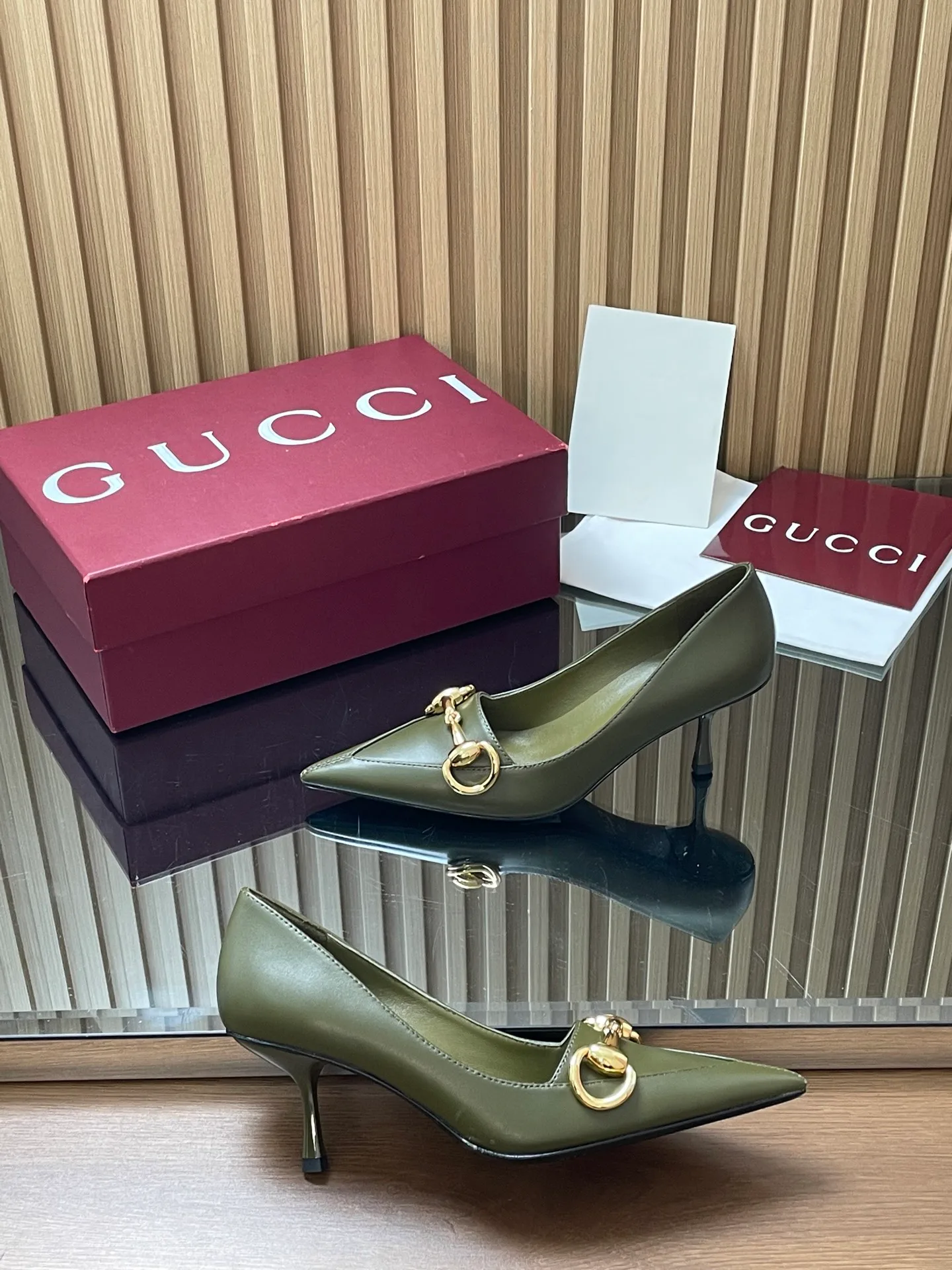Туфли Женские Gucci 17978095