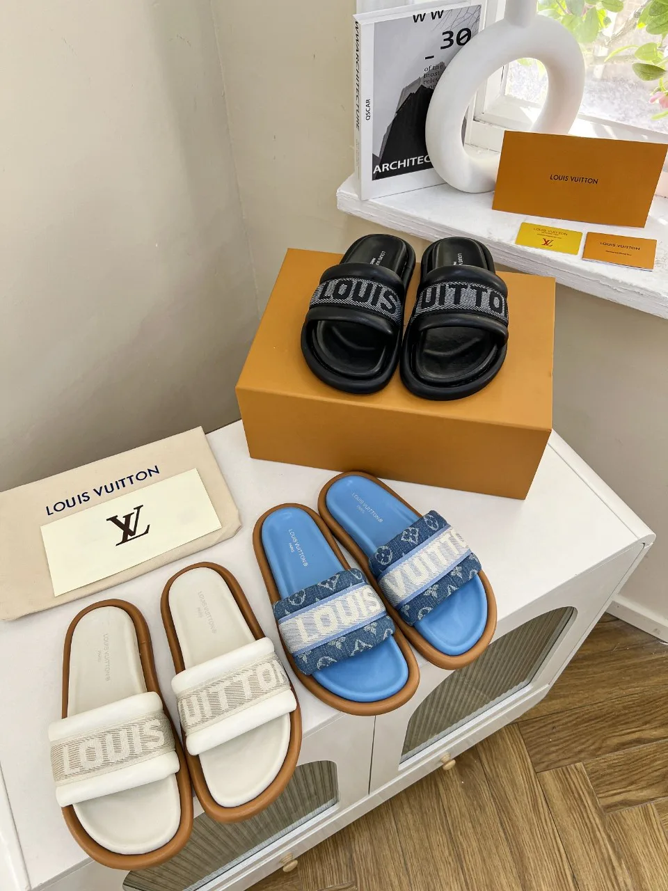 Шлепанцы Женские Louis Vuitton 13300