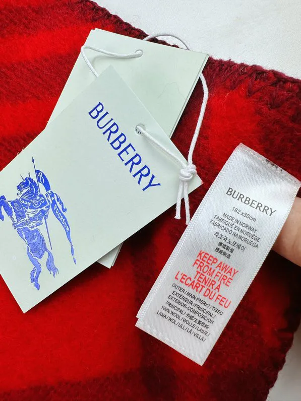 Шарфы Burberry 523810