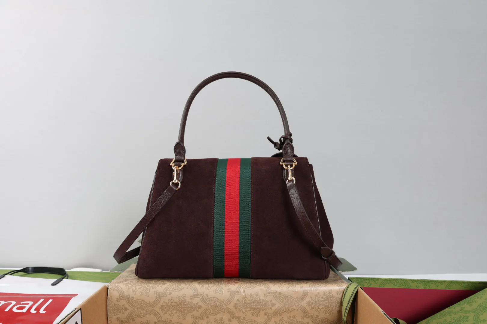 Классические Сумки Женские Gucci 18250564