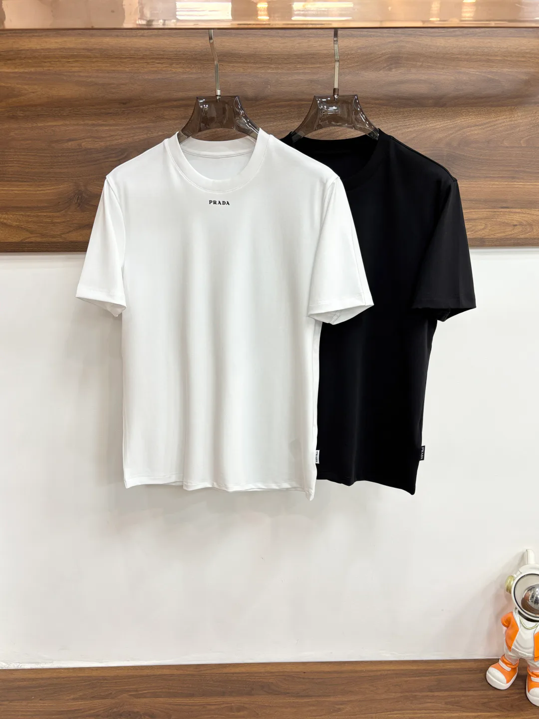 Футболки Женские Prada 11000513
