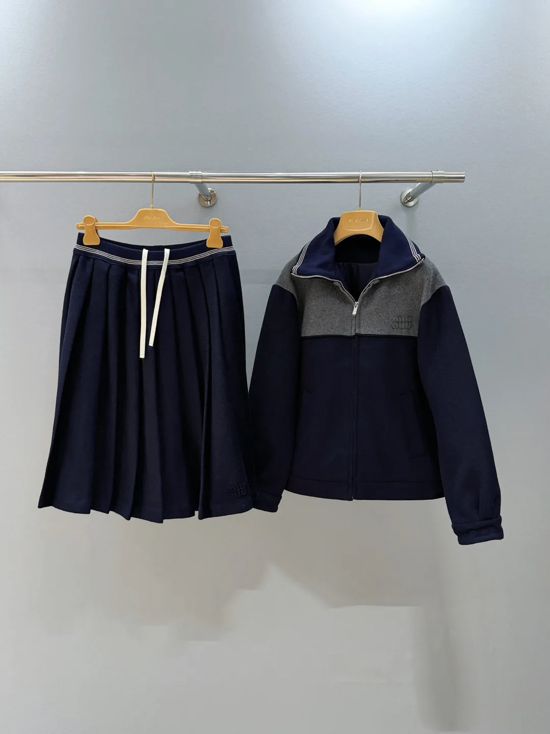 Костюмы Женские Miu Miu 1222641