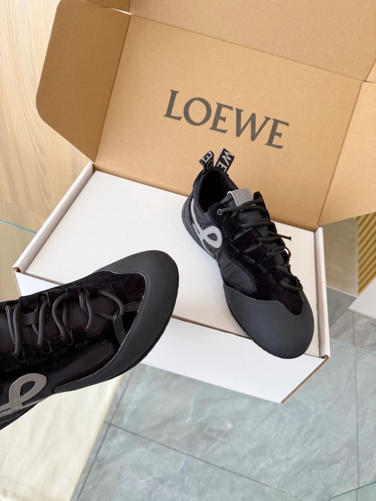Кроссовки Женские Loewe 18637614